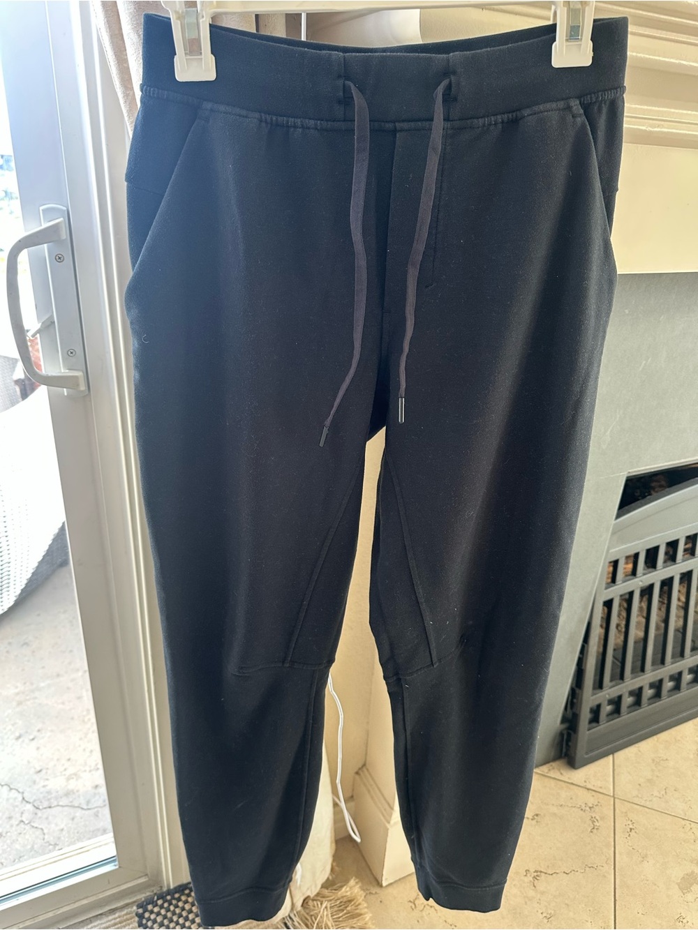 Lululemon Men's Black Jogger Sweatpants - Casual Drawstring Pants